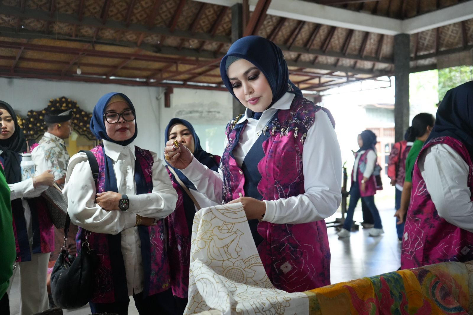 WhatsApp Image 2025-11-18 at 06.16.00